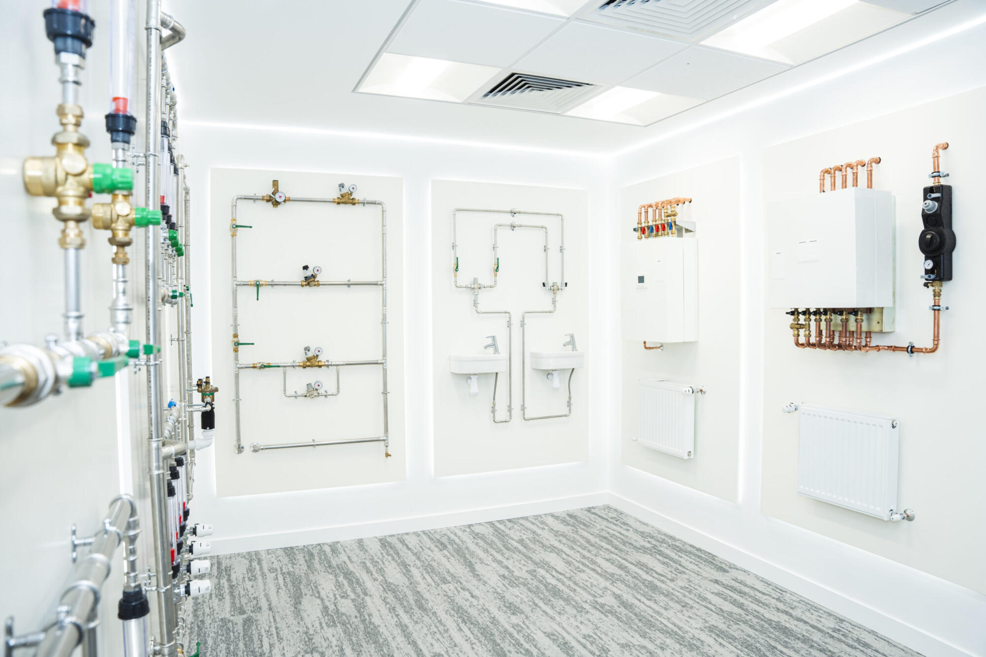 whole room experience at altecnic